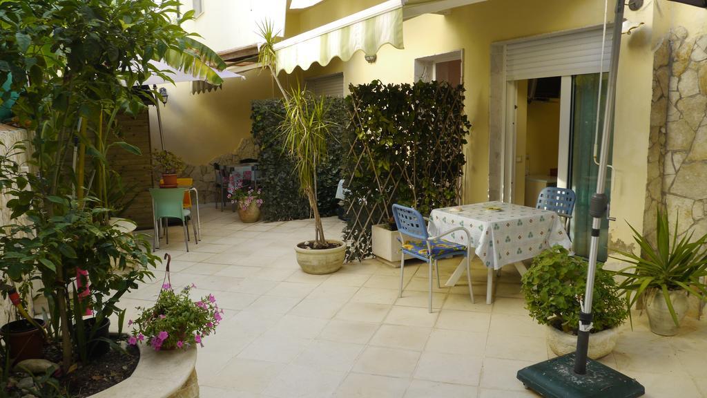 Bed and Breakfast Marina Poetto à Cagliari Extérieur photo